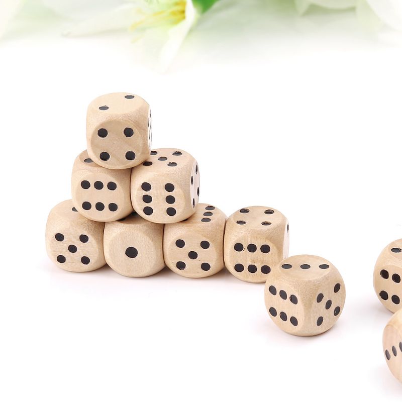 10Pcs Wooden 6 Sided D6 Faces  - Kids Education Board review and price